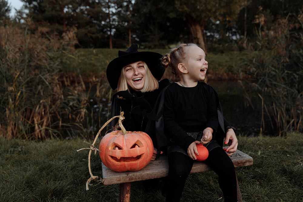 Halloween-Ambience-evil-monster-horror-scary-dark-night-ghostly-mist